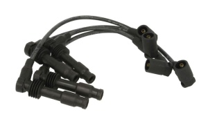 Set cablaj aprindere potrivit DAEWOO BROUGHAM; OPEL ASTRA F, CALIBRA A, FRONTERA A SPORT, FRONTERA B, OMEGA B, SINTRA, VECTRA A, VECTRA B, ZAFIRA A 1.8/2.0/2.2 06.90-07.04 - Img 1