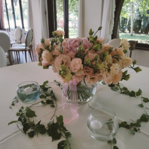 Aranjamente florale nuntă/botez - ZÂMBET ROZ PUDRAT