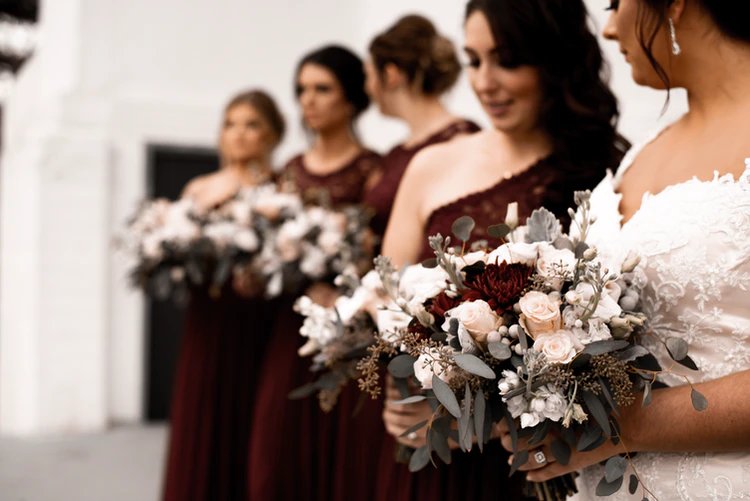 5 modele de rochii de domnisoara de onoare confectionate din tulle