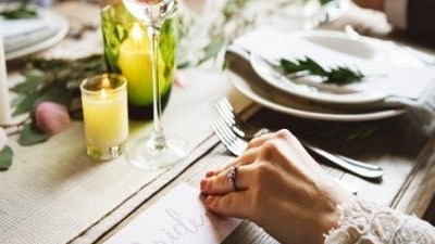 Tips-uri despre alegerea si trimiterea invitatiilor de nunta