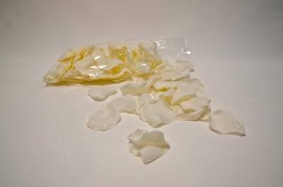Petale Ivory