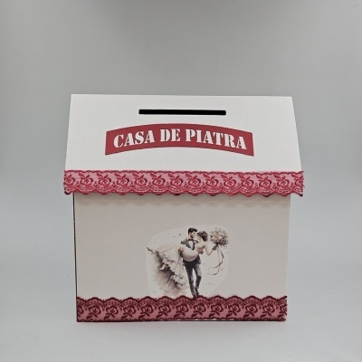 Casa pentru bani, dantela bordo