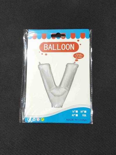 Balon Argintiu Litera V