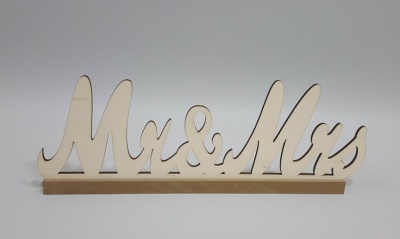 Decoratiune litere Mr And Mrs lemn