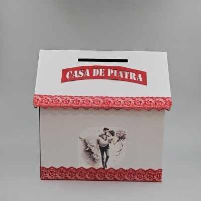 Casa pentru bani, dantela roșie