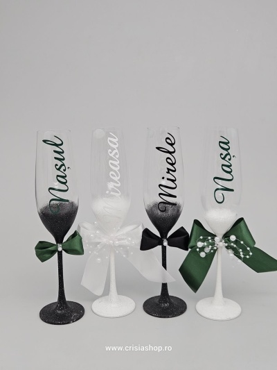Pahare pentru miri si nasi, inscriptionate, cristal, decorate cu verde.