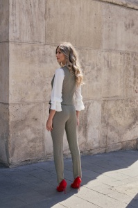 Pantaloni 'Gabrielle' cu imprimeu pepit - Img 4