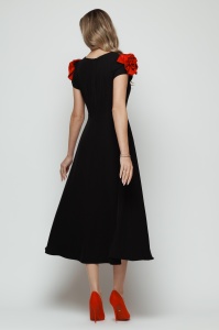 Rochie 'Audrey' neagră cu detaliu floral pe umeri - Img 6