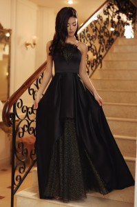 Rochie 'Courtney' asimetrică cu inserții din tulle strălucitor - Img 4
