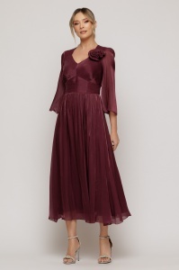 Rochie 'Ava' burgundy din voal sidefat cu floare decorativă - Img 2