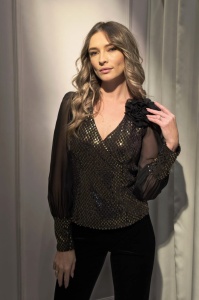 Bluză 'Kayla' cu aplicații aurii și accesoriu floare - Img 1