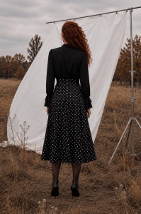 Bluză neagră elegantă cu fundă și mâneci cu volane - Img 2