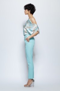 Pantaloni 'Timothea' turquoise deschis conici - Img 2