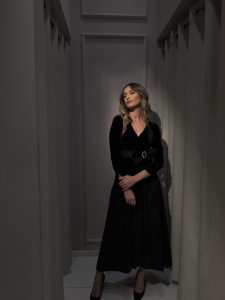 Rochie 'Patricia' din catifea și tafta cu fundă detașabilă - Img 4