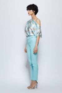 Pantaloni 'Timothea' turquoise deschis conici - Img 3
