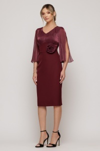Rochie 'Irene' burgundy cu mâneci tip capă și floare în talie - Img 2