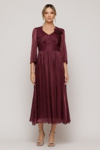 Rochie 'Ava' burgundy din voal sidefat cu floare decorativă