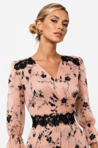 Rochie midi roz cu imprimeu floral și inserții din dantelă neagră - Img 3