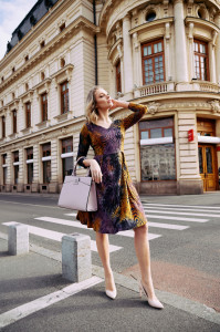Rochie 'Solange' din jerse texturat multicolor - Img 4