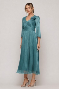 Rochie 'Ava' vernil din voal sidefat cu floare decorativă - Img 2