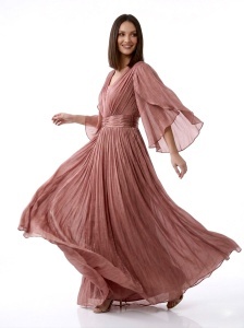 Rochie 'Sandra' lungă roz pudrat din voal satinat plisat