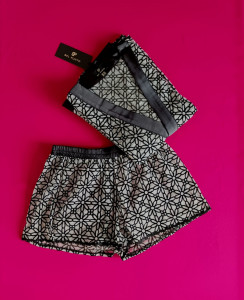 Set blazer și pantaloni scurți alb negru cu broderie - Img 2