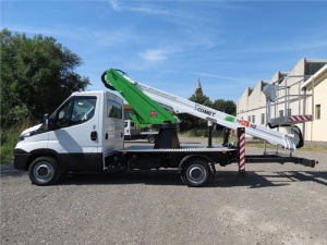 Nacela cu brat telescopic articulat montata pe autosasiu COMET Eurosfilo 19/2/14 HQ H 19m L 14m 250KG
