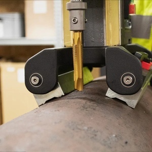 Masina gaurit cu talpa magnetica 12-60mm prindere pe teava VersaDrive® 850060-T-230EU Holemaker Technology - Img 3