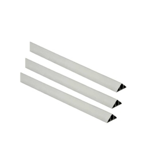 Șipca triunghiulara din plastic pentru muchi stâlpi 22 x 10