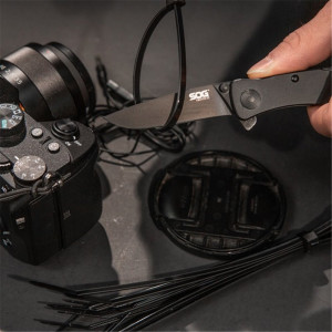 Cutit pliabil SOG Twitch II Black TWI12-CP, lama Drop Point AUS-8 Black TiNi, deschidere asistata S.A.T., Lockback, maner din aluminiu anodizat negru, EDC Premium - Img 10