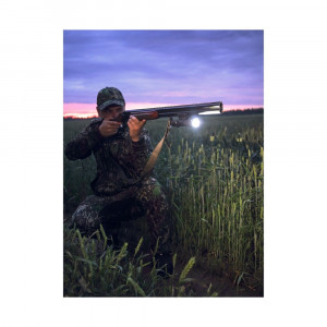 F07701W Lanterna tactica Viking Pro magnet - lumina calda, Armytek - Img 5