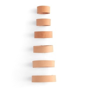 Pasanti din piele naturala de vita pentru curele, 19-51 mm - Tandy Leather - imagine 2