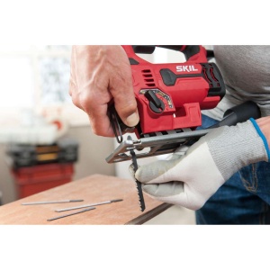 SKIL 4531 GA Fierastrau pendular, 680W, 800-3200/min, + 7 panze si geanta de transport - Img 5