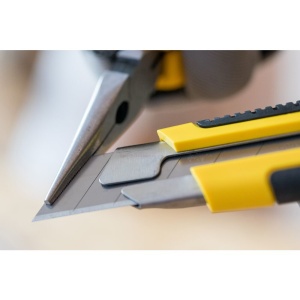 Stanley 0-10-425 Cutter DynaGrip 25mm cu Blocare Lama prin Roata - Img 5