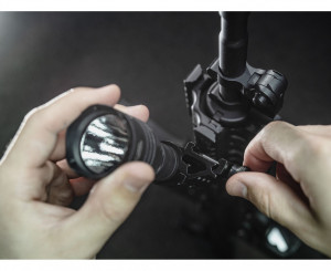 Suport pentru lanterna Armytek AWM-06 pentru sina Picatinny si Weaver - Img 9