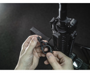 Suport pentru lanterna Armytek AWM-06 pentru sina Picatinny si Weaver - Img 10