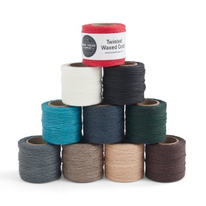 Ata răsucită din poliester cerat, grosime 0.9mm, Main Thread Company SUA