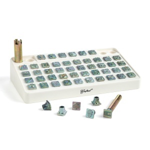 Stand din plastic pentru 36 de capete de stante 3D Craftool, varianta standard - Tandy Leather 8125-00 - Img 4