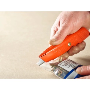 Stanley 1-10-189, Cutter metalic cu lama auto-retractabila, 155mm + o lama trapezoidala 62mm - Img 3