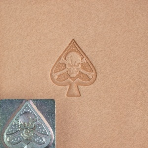 Cap de stanta de embosare 3D Craftool, model pica cu schelet (Skeleton Spade) - Tandy Leather 8671-00