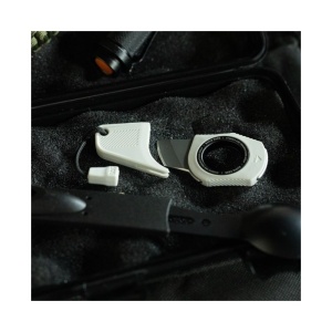 Instrument de salvare SOG Rapid Concrete Dust, cutter centura si spargator geam - Img 5