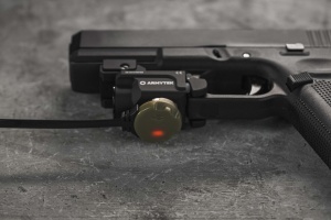 Lanterna tactica Armytek Buckler M1 White 700 lm pentru pistol, cu montura Glock si Picatinny - Img 9