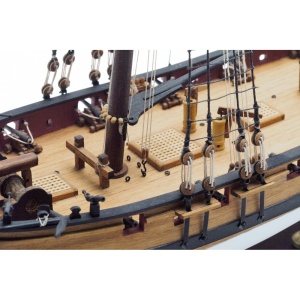 LADY NELSON - Salupa - Secolul XVIII, Navomodel Victory Models, Scara 1:64 - Lungime 53cm - Img 4