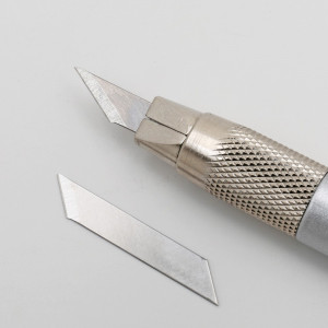 NT Cutter D-400GP Cutter de Precizie Grip Aluminiu - Img 4