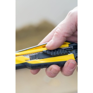 Stanley STHT10270-0, Cutter Air cu blocare automata + 3 lame segmentate 18mm - Img 7
