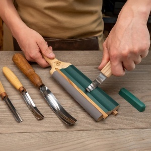 Strop din piele pentru cutite cu carlig si dalti cu pastă de lustruire BeaverCraft– LS5P1 - Img 22