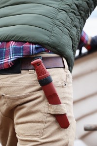 Cutit Full-Tang Morakniv Garberg Dala Red CARBON, Teaca si maner Polimer Dala Red, pentru Bushcraft si Outdoor - Img 6