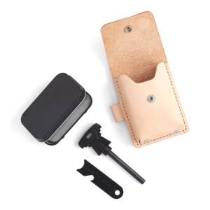 Kit husa amnar Explorer din piele Tandy Leather, cu amnar si cutie metalica - imagine 3