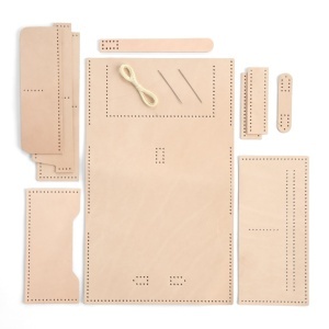 Kit portofel Flora din piele vegetala Tandy Leather, 11,4 x 20,3 cm - imagine 2