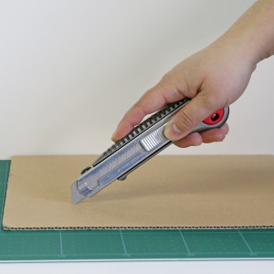 NT Cutter L-2000RP Cutter Metalic Magazie 6 Lame 18mm - Img 2
